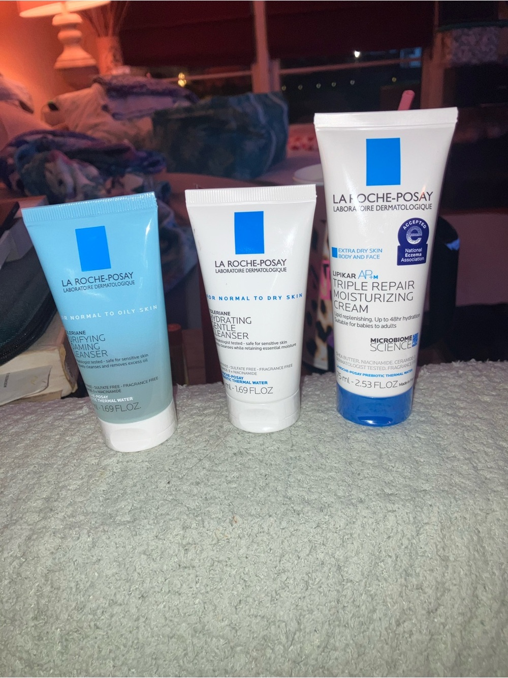 Hydrating Moisturizer Cream - White & Blue